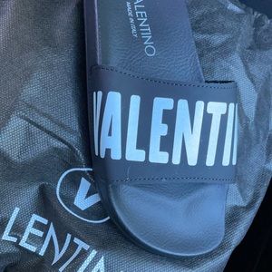 Valentino sandals (BRAND NEW)